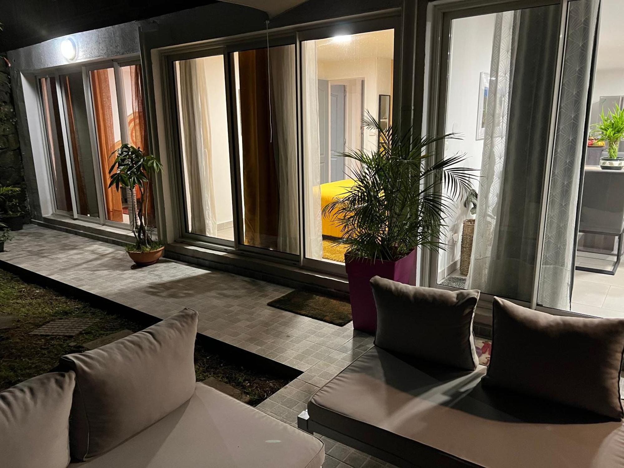 Villa, Lossy Le Tampon Kültér fotó